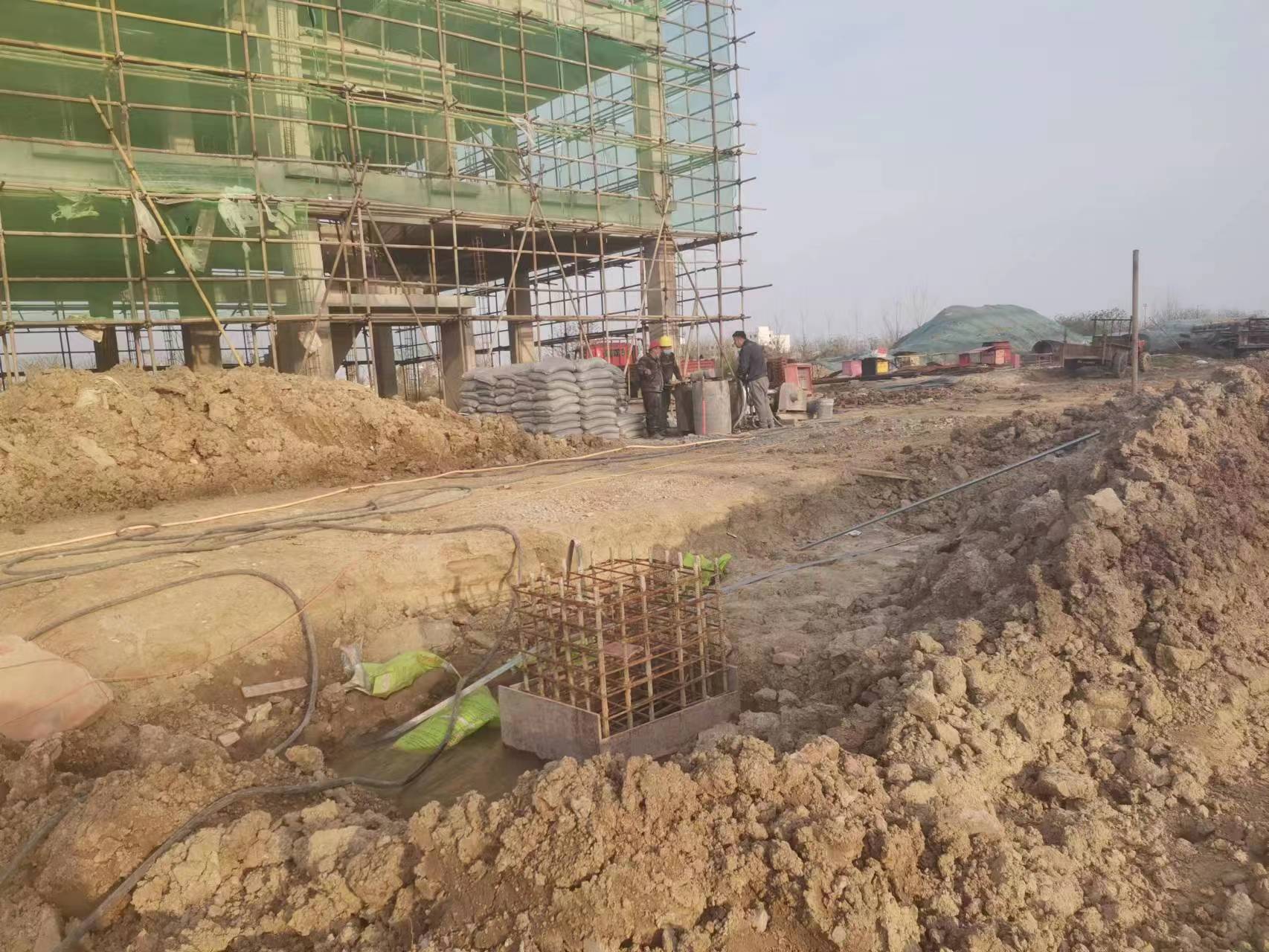 马湾镇当桥梁出现裂缝的时候应该及时加固修补